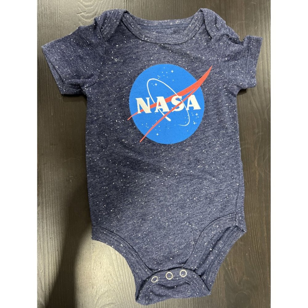 2/$15 ⭐️ NASA One Piece Bodysuit  For Baby Size 3-6 Months